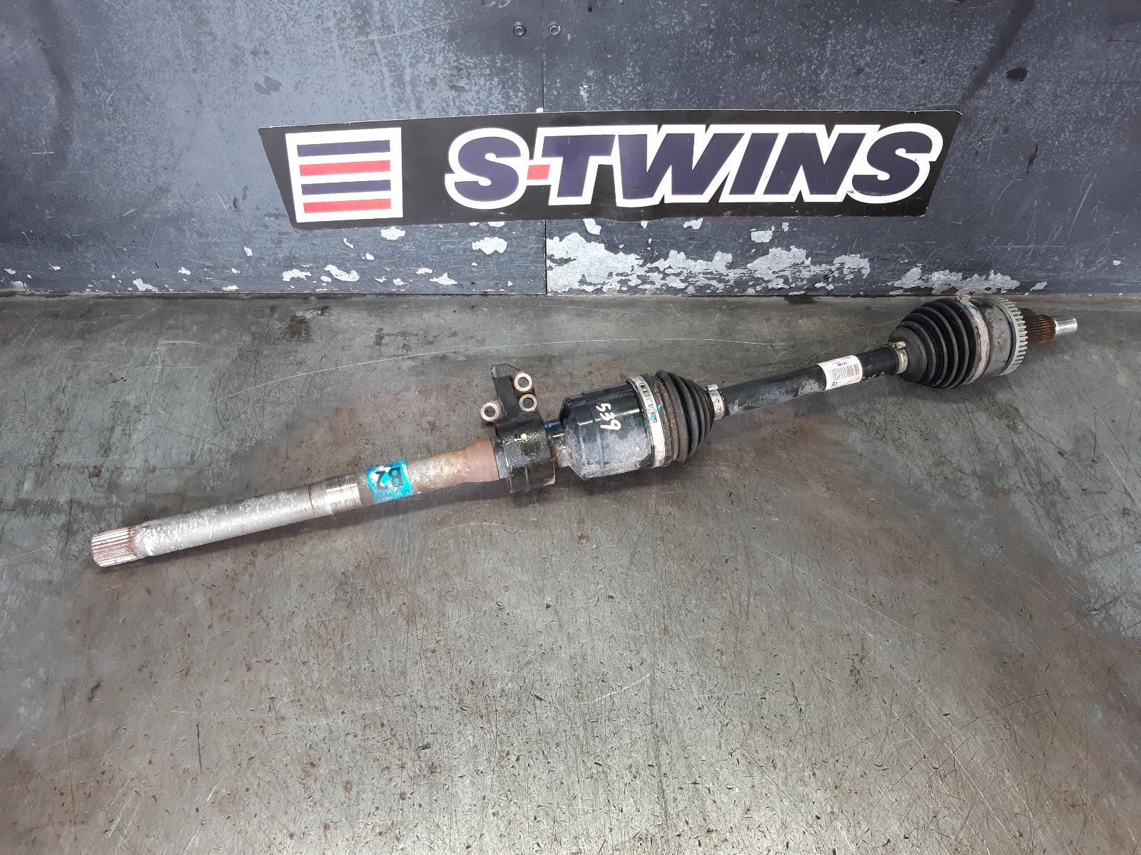 View Auto part Right Driveshaft Hyundai Tucson 2017