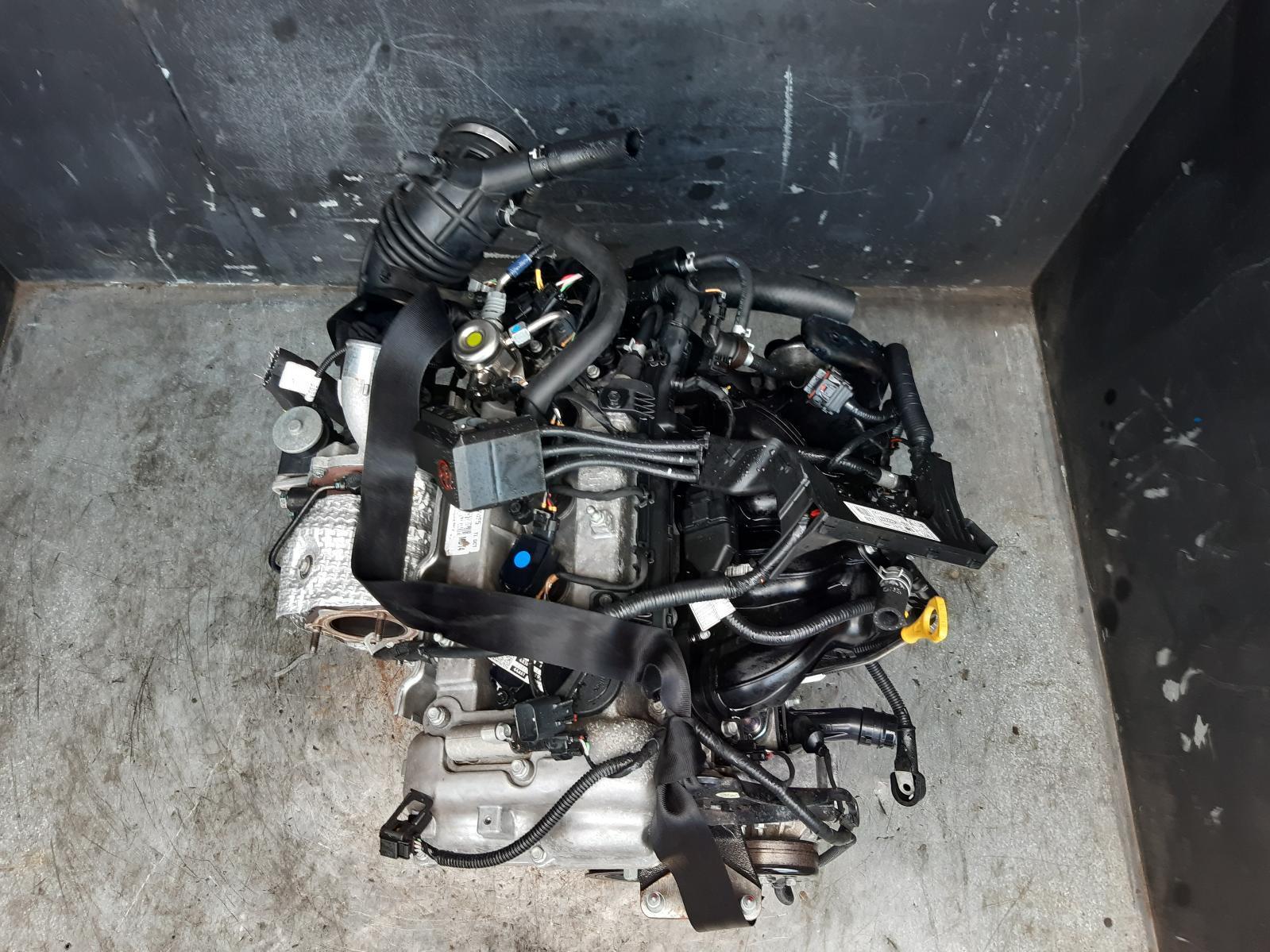 View Auto part Engine Hyundai Tucson 2018