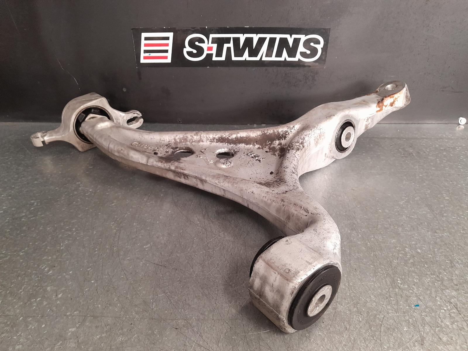 View Auto part Right Front Lower Control Arm Mercedes M Class 2013