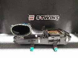 View Auto part Air Cleaner/Box Mercedes E Class 2017