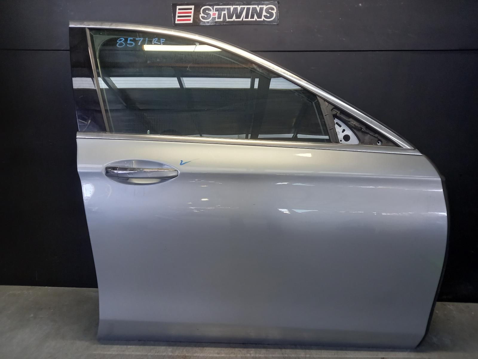 2017 Mercedes E Class Right Front Door View Auto part Right Front Door Mercedes E Class 2017