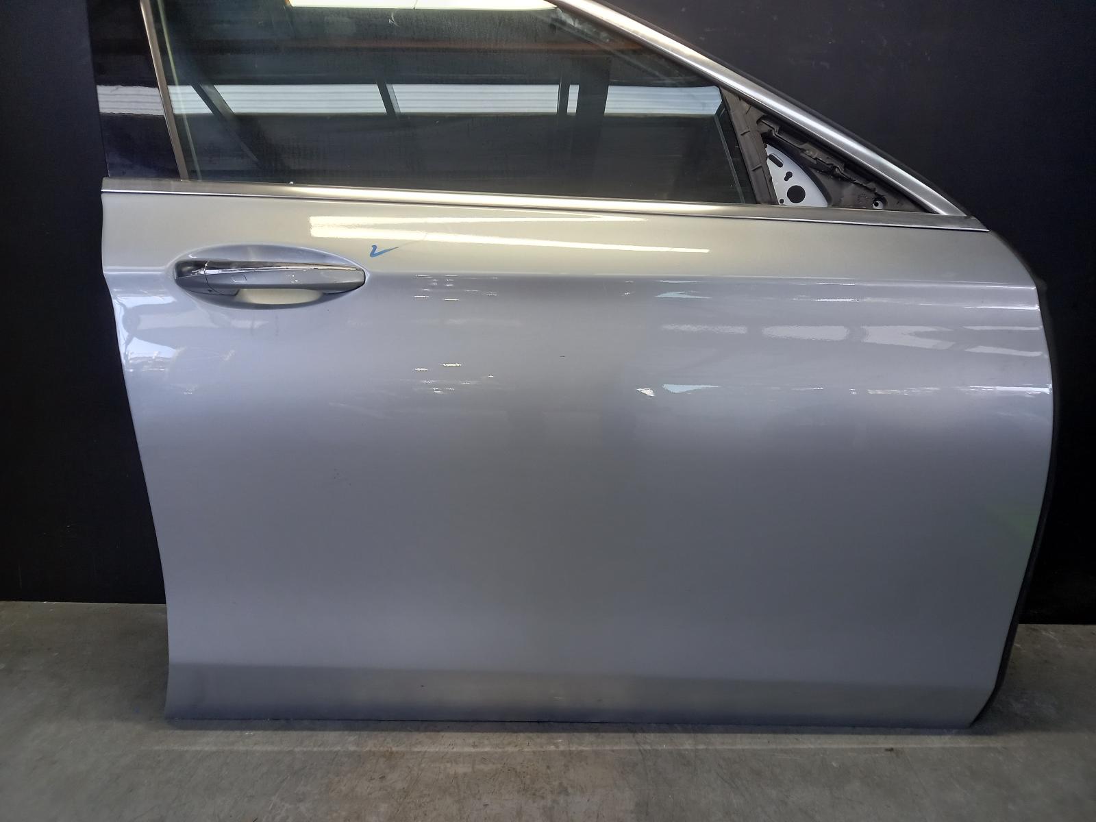 2017 Mercedes E Class Right Front Door View Auto part Right Front Door Mercedes E Class 2017