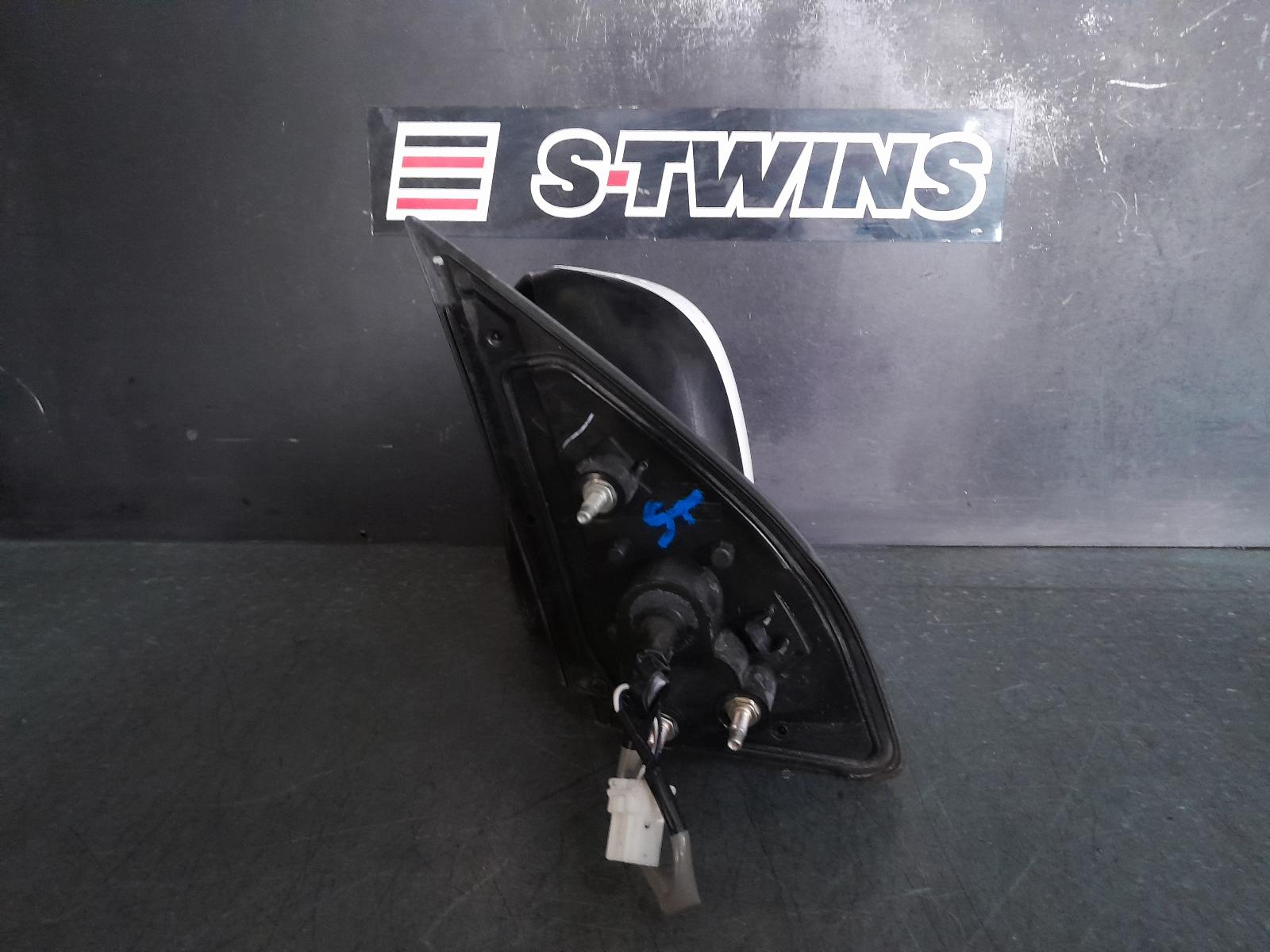 View Auto part Left Door Mirror Peugeot 4007 2010