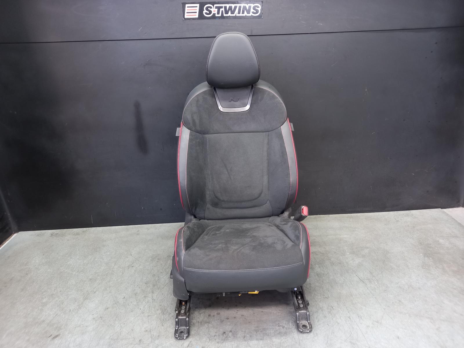 View Auto part Front Seat Hyundai Tucson 2022