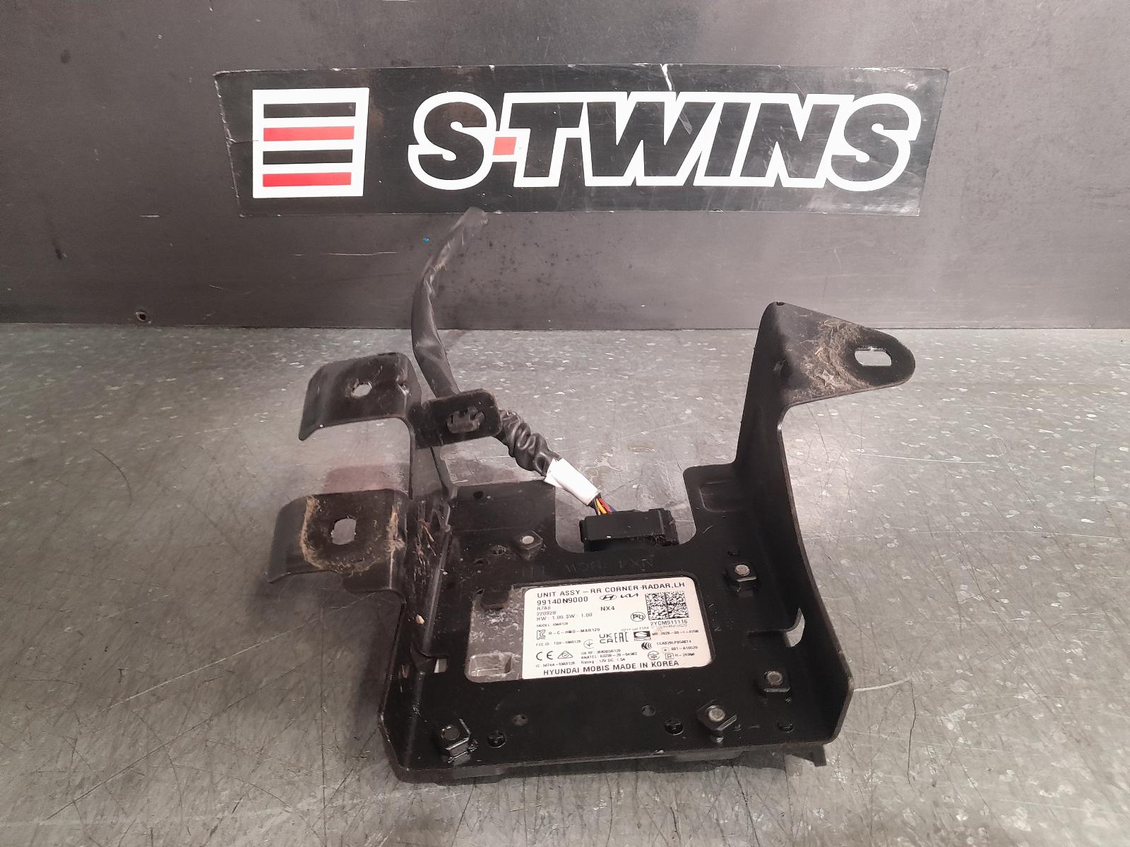 View Auto part Reverse Camera Hyundai Tucson 2022