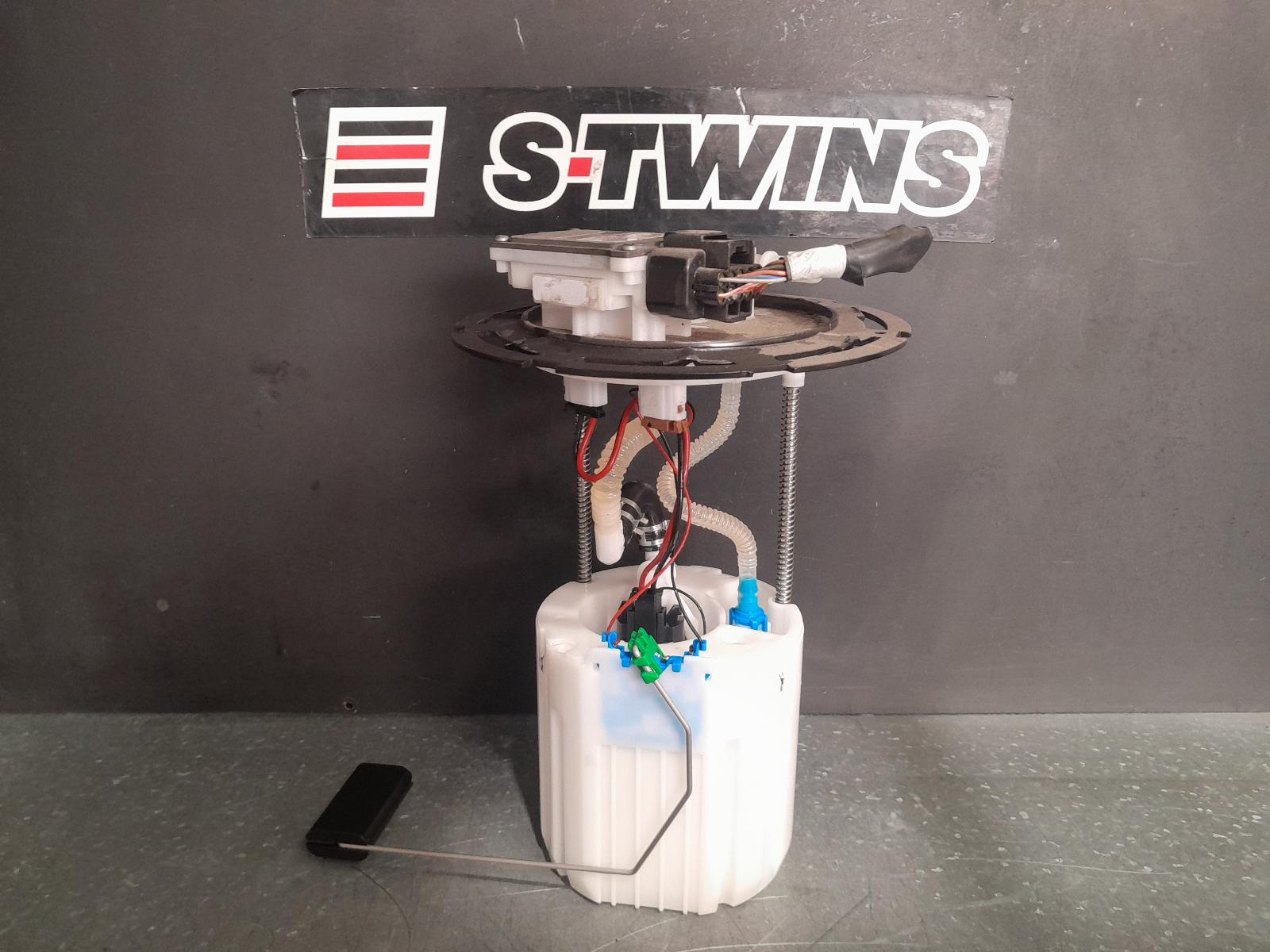 View Auto part Fuel Pump Hyundai Tucson 2022