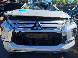 View Auto part Towbar Mitsubishi Pajero 2021