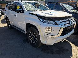 View Auto part Towbar Mitsubishi Pajero 2021