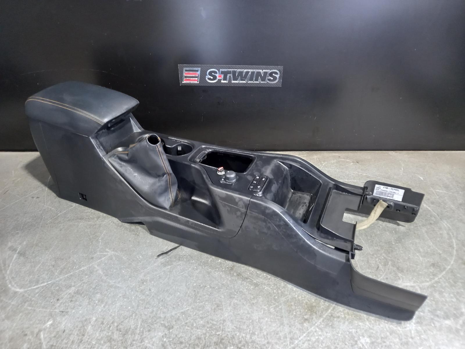 View Auto part Console Ford Ranger 2020