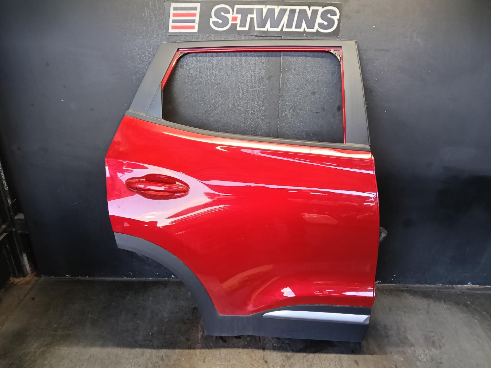 View Auto part Right Rear Door Sliding Chery Tiggo 4 Pro 2024