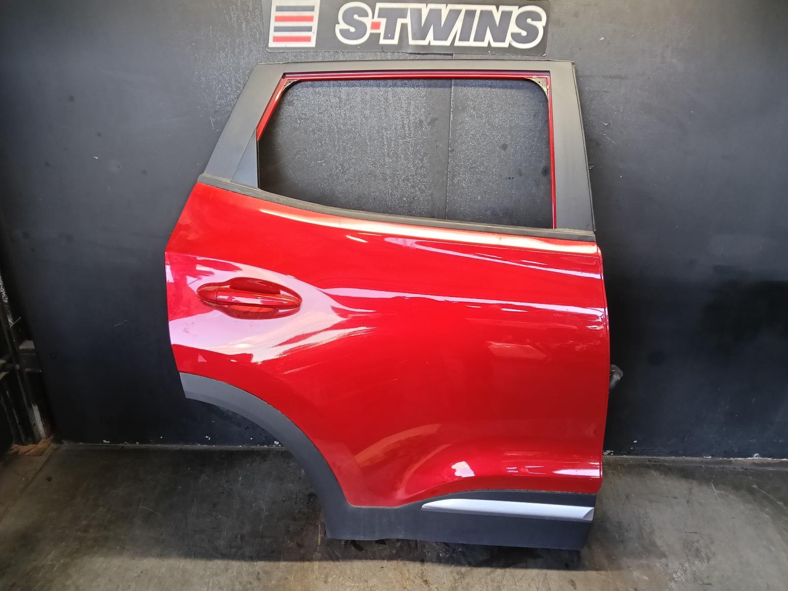 View Auto part Right Rear Door Sliding Chery Tiggo 4 Pro 2024