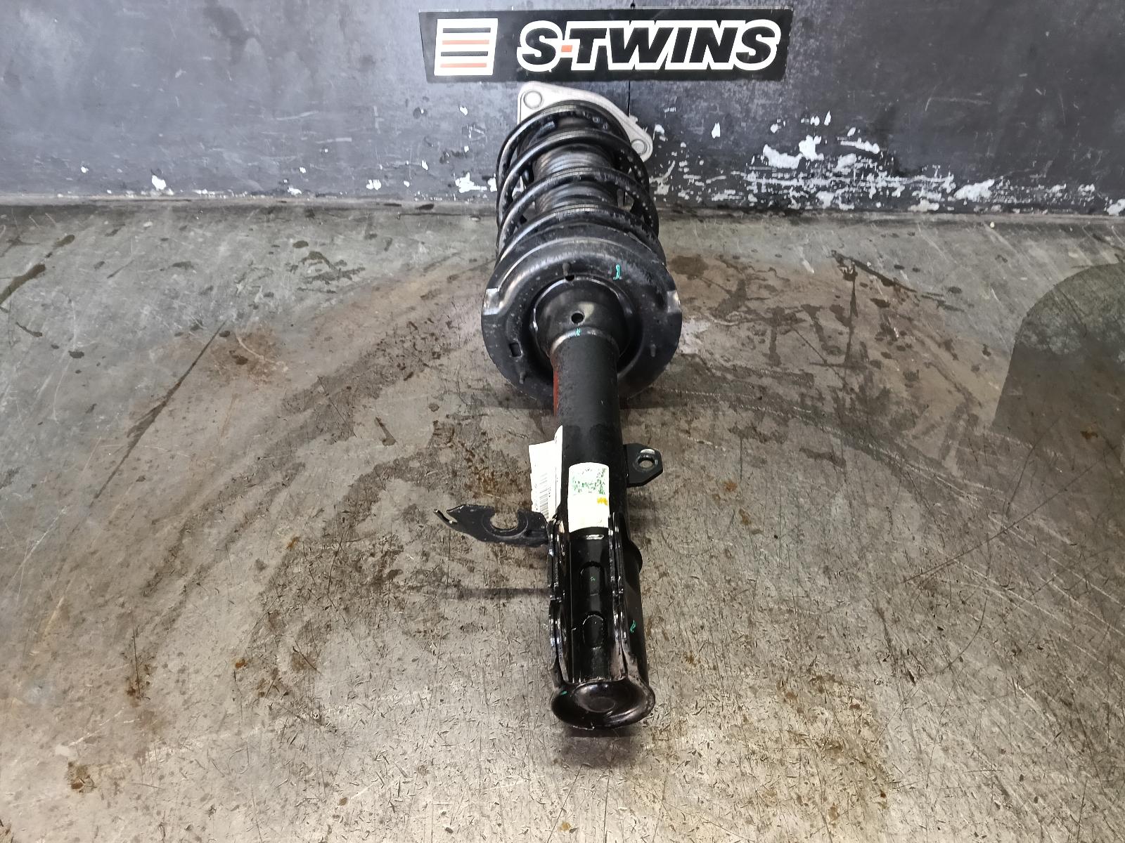 View Auto part Left Front Strut Chery Tiggo 4 Pro 2024