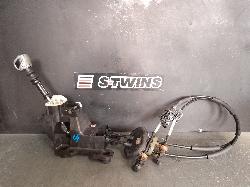 View Auto part Gear Stick/Shifter Peugeot 208 2013