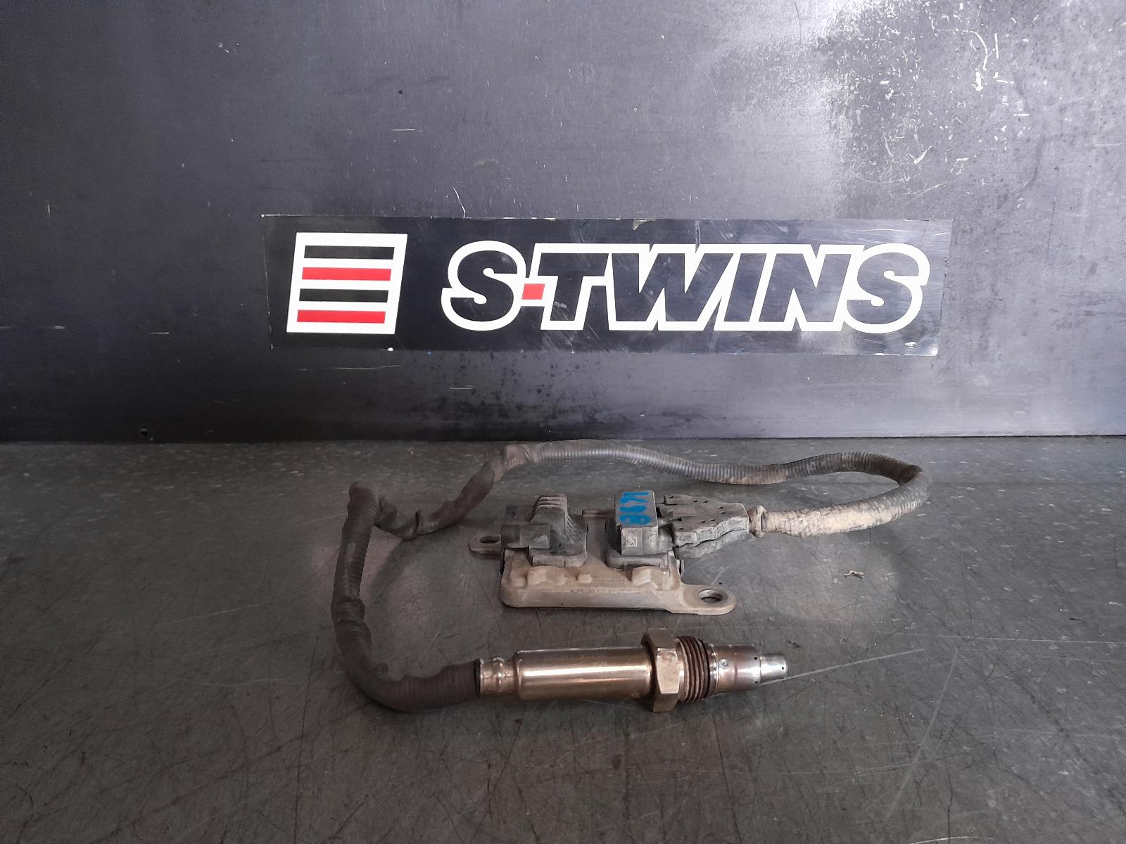 View Auto part Misc Switch/Relay Mercedes E Class 2017