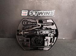 View Auto part Jack/Tool Kit Peugeot 208 2013