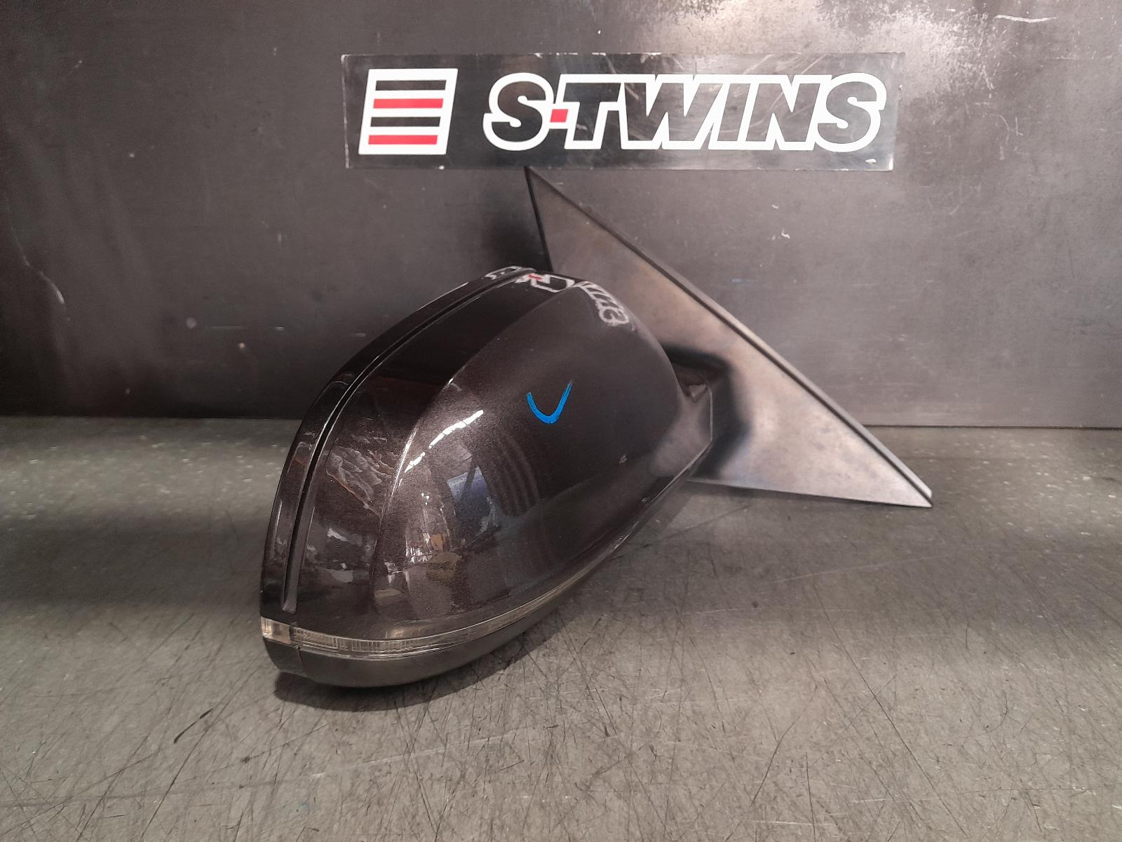 View Auto part Right Door Mirror Audi A4 2010