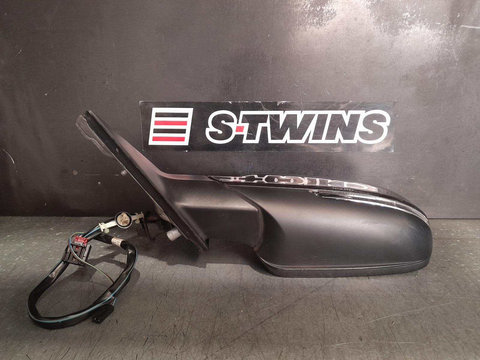 2010 Audi A4 Left Door Mirror View Auto part Left Door Mirror Audi A4 2010