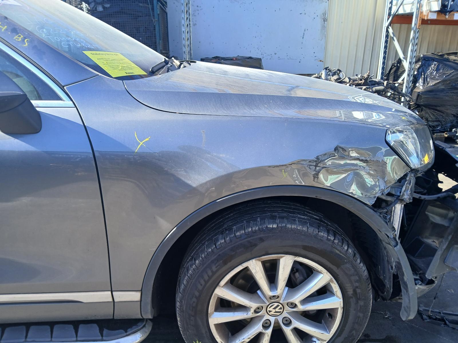 2014 Volkswagen Touareg Side Step/Skirt View Auto part Side Step/Skirt Volkswagen Touareg 2014
