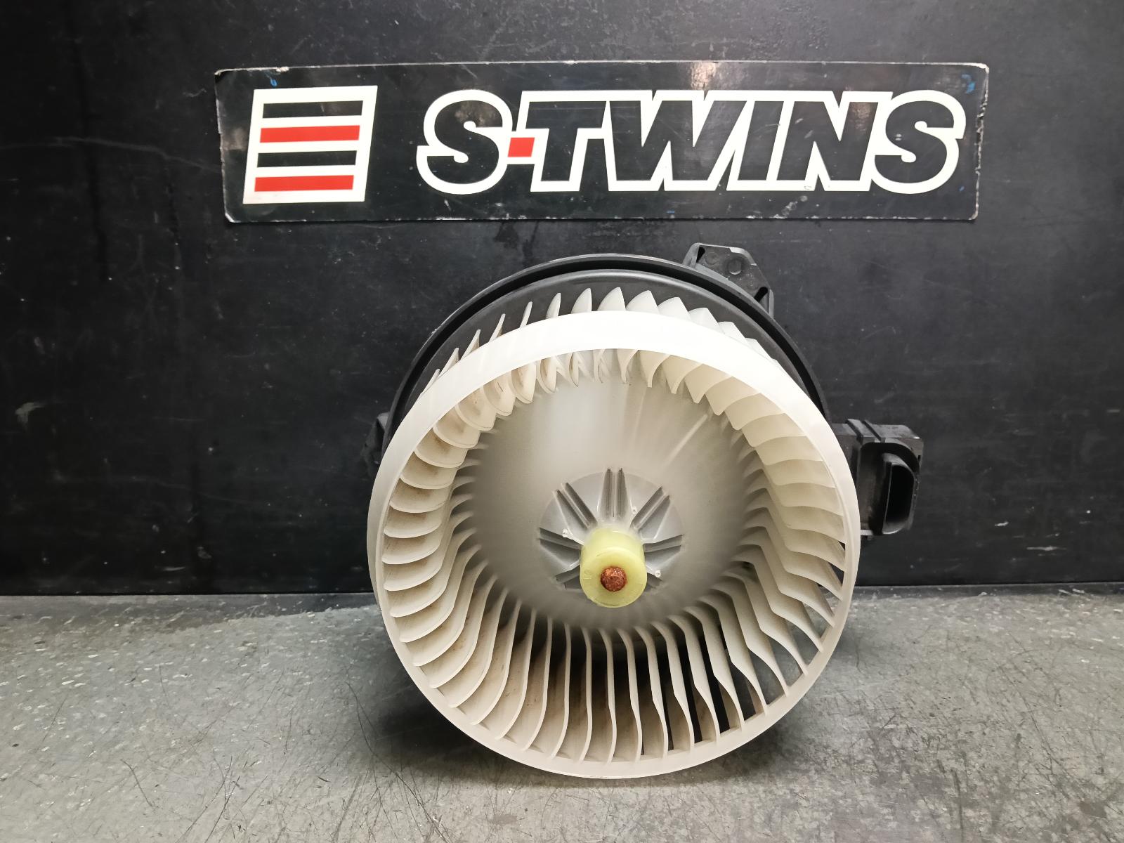 View Auto part Heater Fan Motor Jeep Compass 2013