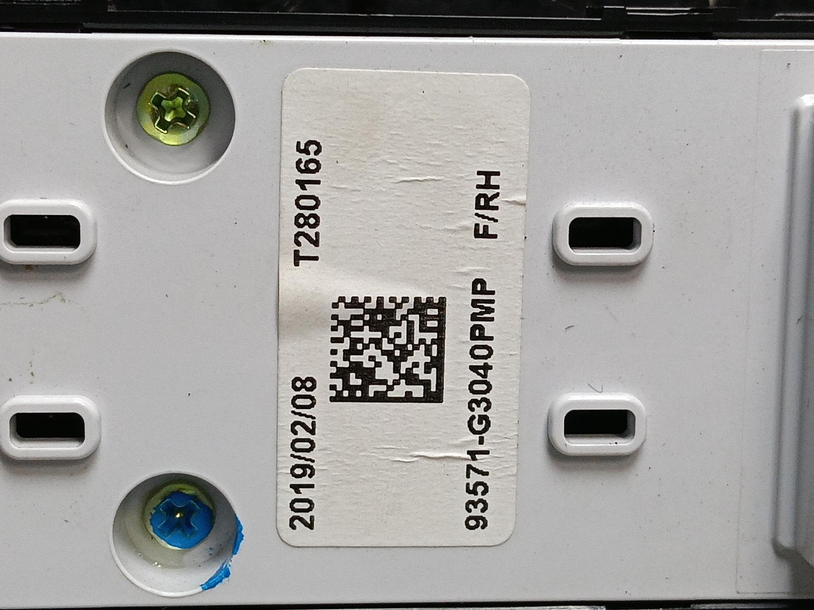 View Auto part Pwr Dr Wind Switch Hyundai I30 2019