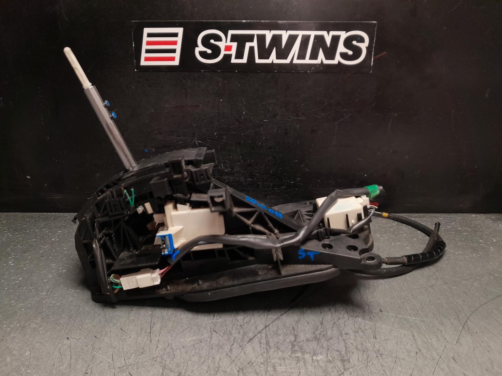 View Auto part Gear Stick/Shifter Isuzu Dmax 2019