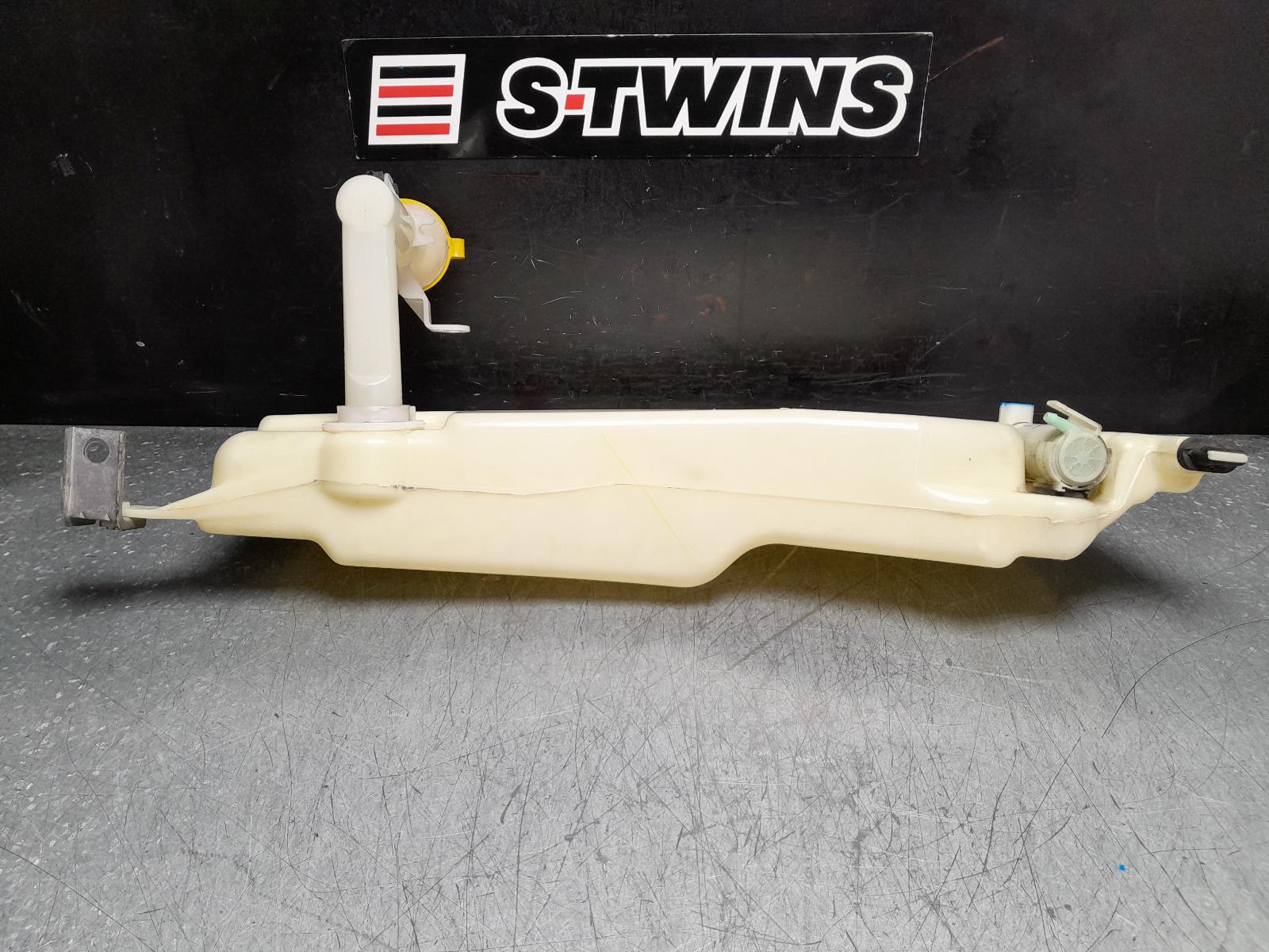 View Auto part Washer Bottle Isuzu Dmax 2019
