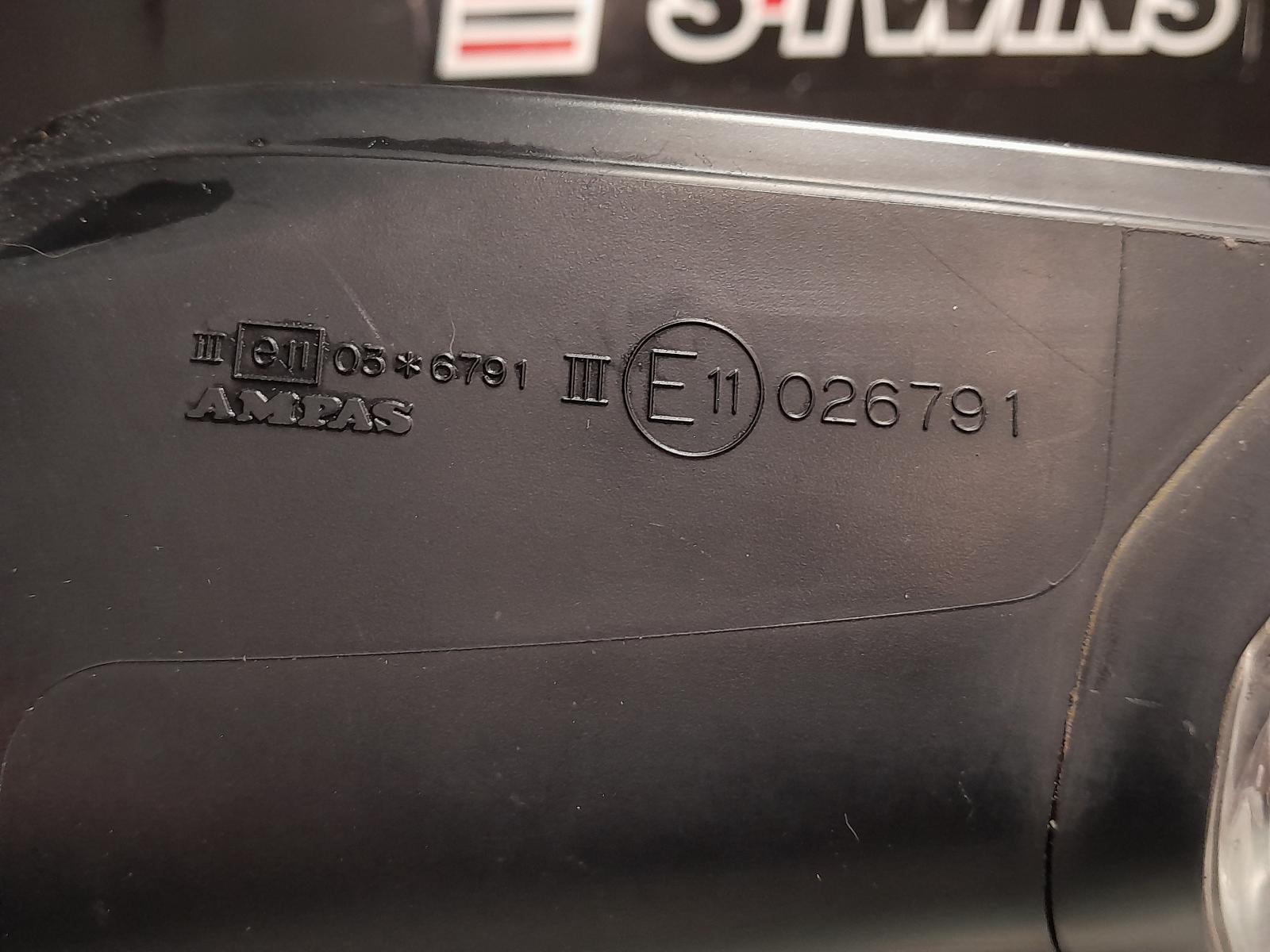 View Auto part Right Door Mirror Isuzu Dmax 2019