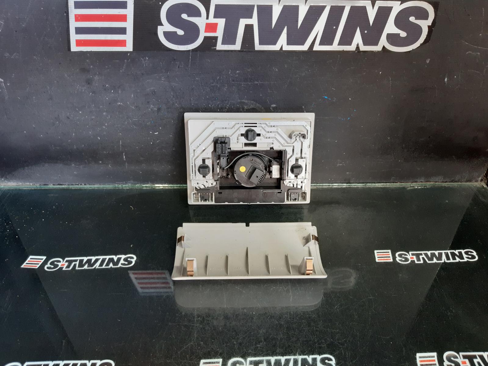 View Auto part Courtesy Light Volkswagen Polo 2012
