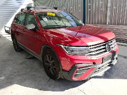 View Auto part Parcel Shelf Cargo Blind Volkswagen Tiguan 2022