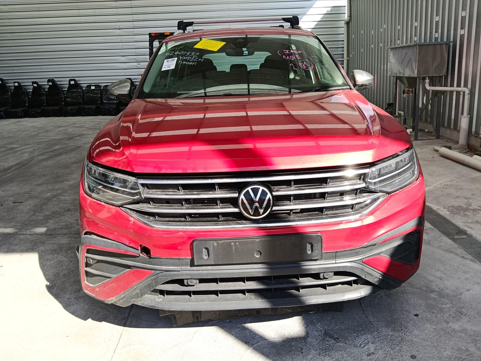 View Auto part Parcel Shelf Cargo Blind Volkswagen Tiguan 2022