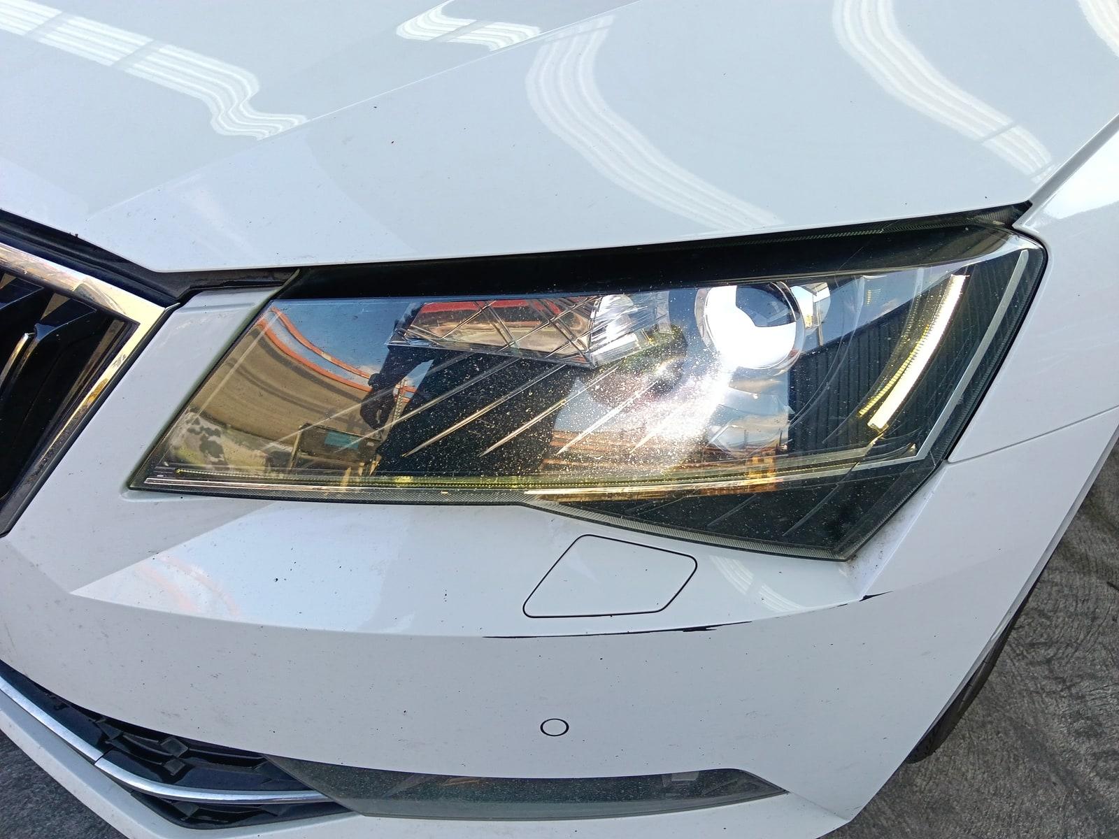 2016 Skoda Superb Radio/Cd/Dvd/Sat/Tv View Auto part Radio/Cd/Dvd/Sat/Tv Skoda Superb 2016