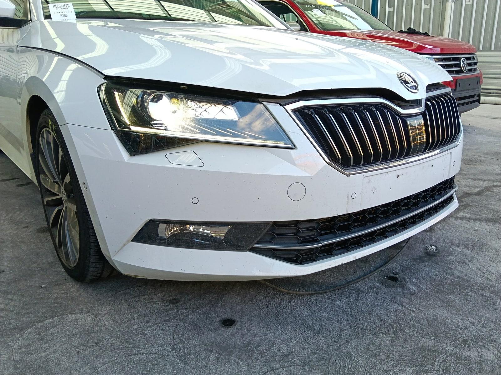 2016 Skoda Superb Radio/Cd/Dvd/Sat/Tv View Auto part Radio/Cd/Dvd/Sat/Tv Skoda Superb 2016