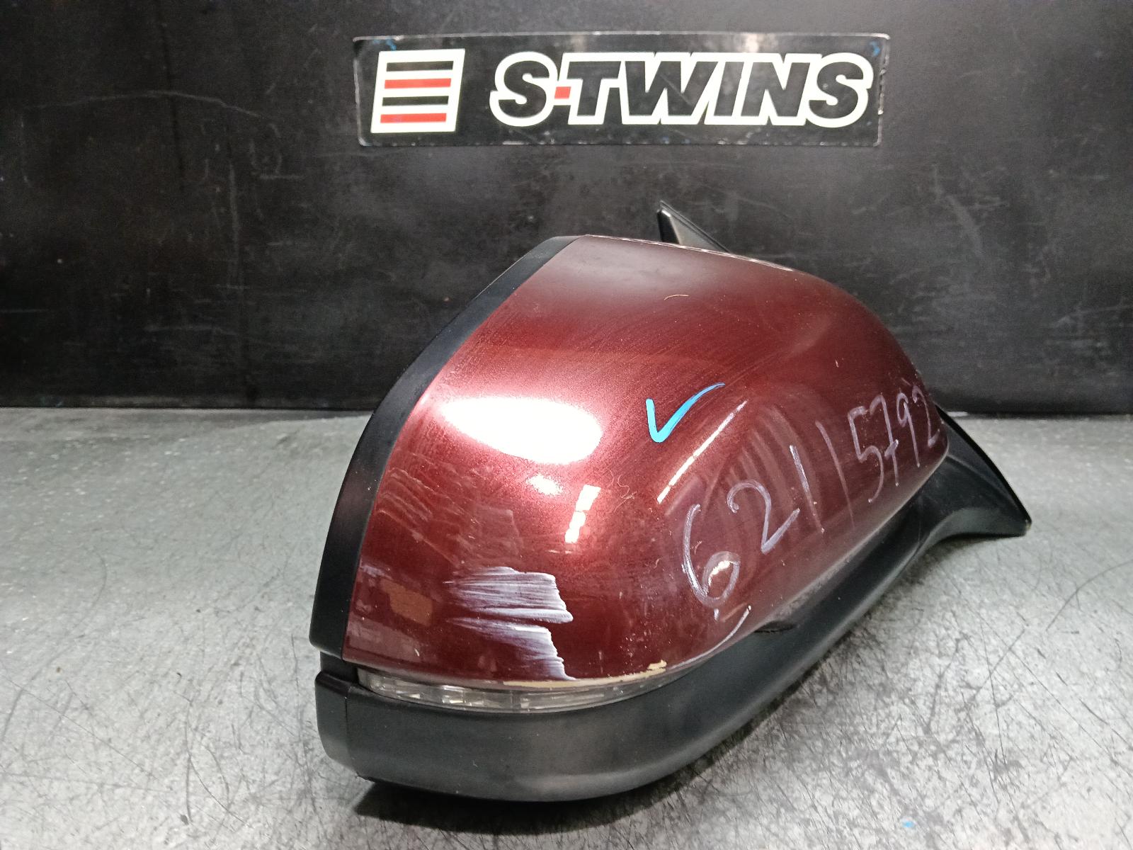 View Auto part Right Door Mirror Honda Hrv 2015
