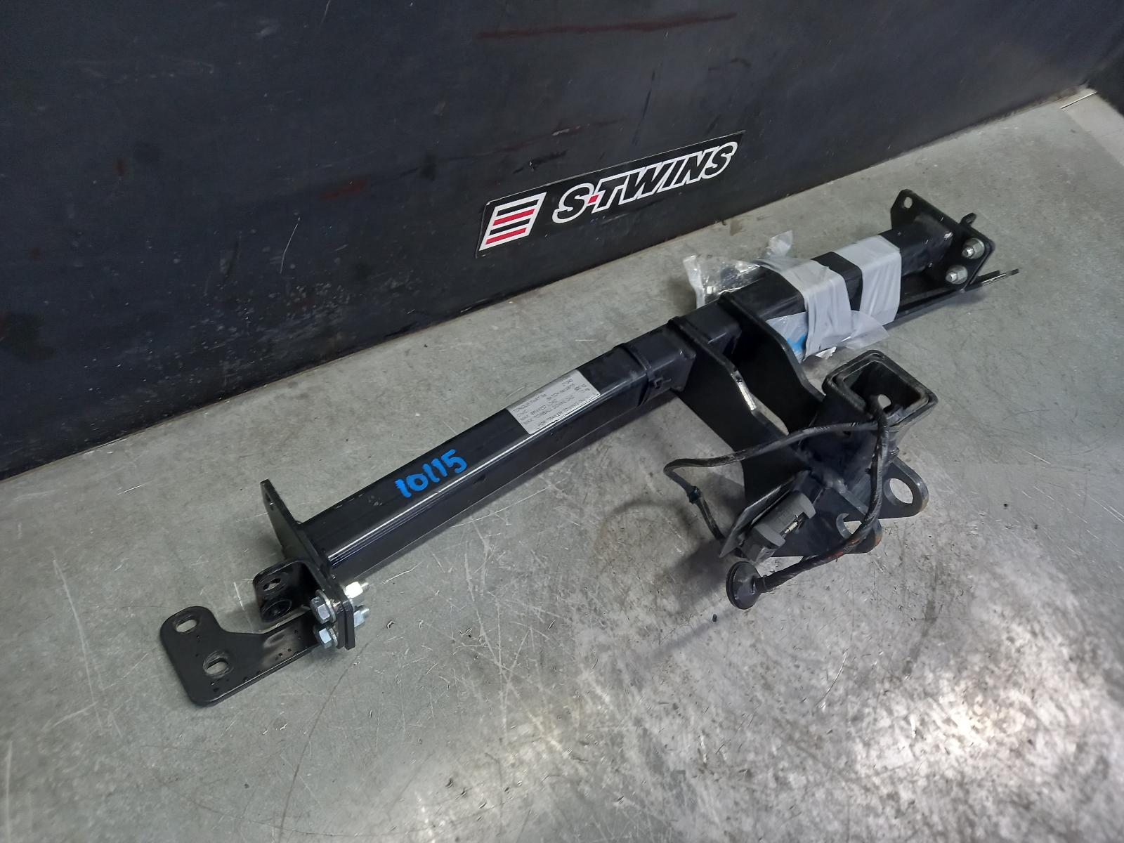 2015 Honda Hrv Towbar View Auto part Towbar Honda Hrv 2015