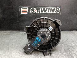 View Auto part Heater Fan Motor Honda Hrv 2015