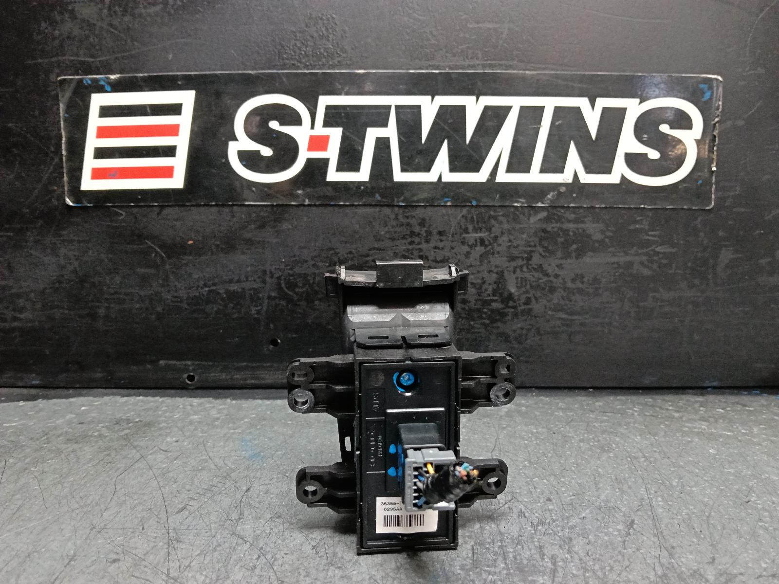 2015 Honda Hrv Combination Switch View Auto part Combination Switch Honda Hrv 2015