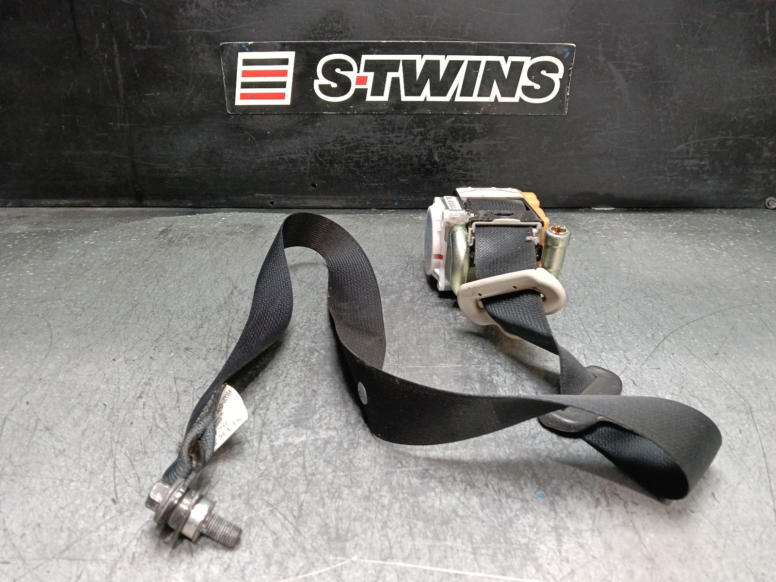 View Auto part Seatbelt/Stalk Honda Hrv 2015