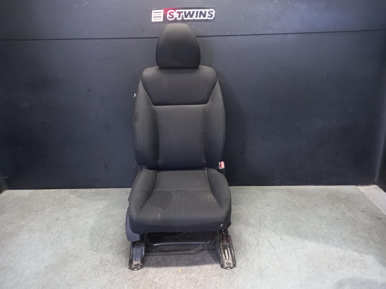 2015 Honda Hrv Front Seat View Auto part Front Seat Honda Hrv 2015