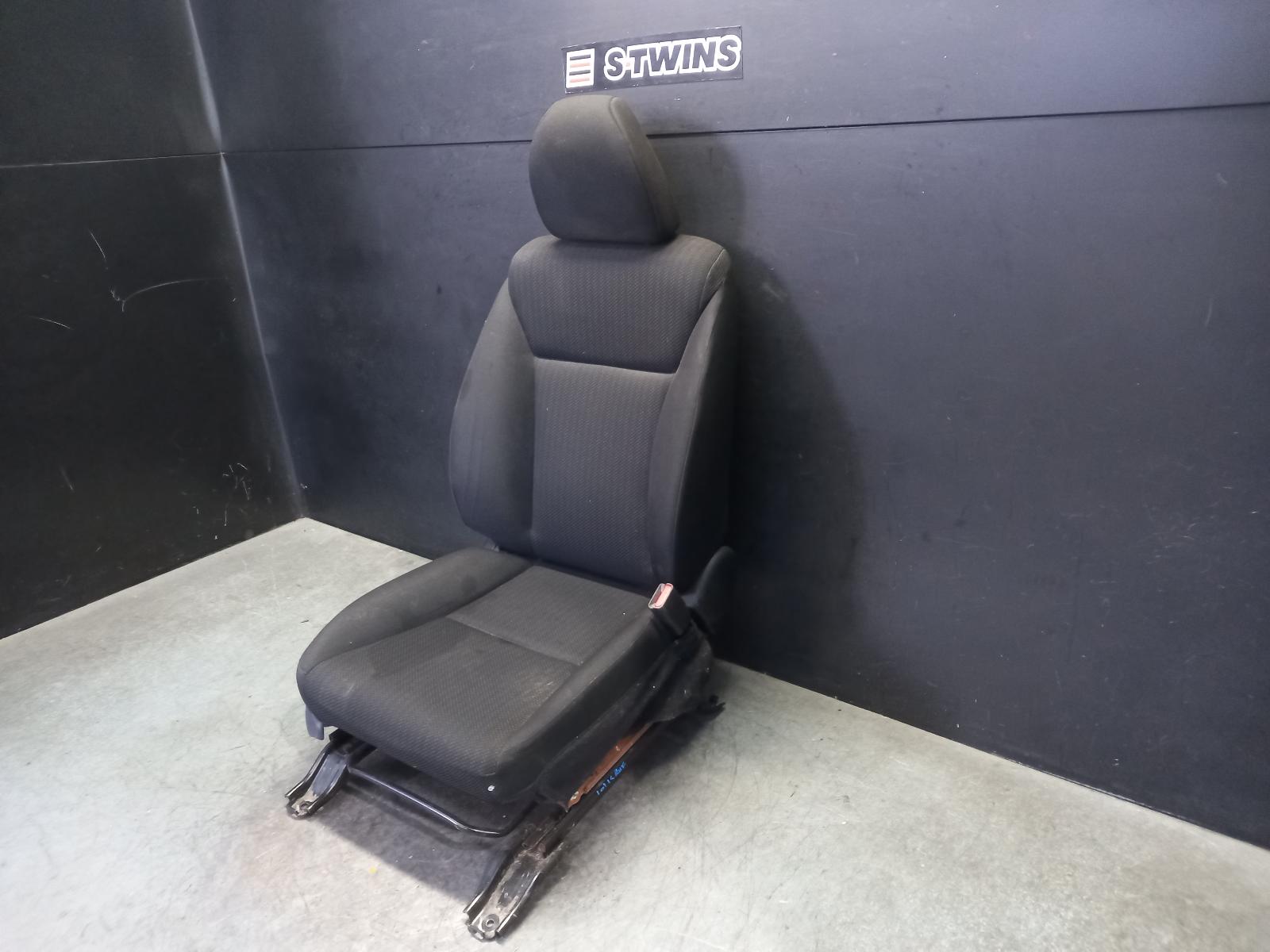 2015 Honda Hrv Front Seat View Auto part Front Seat Honda Hrv 2015