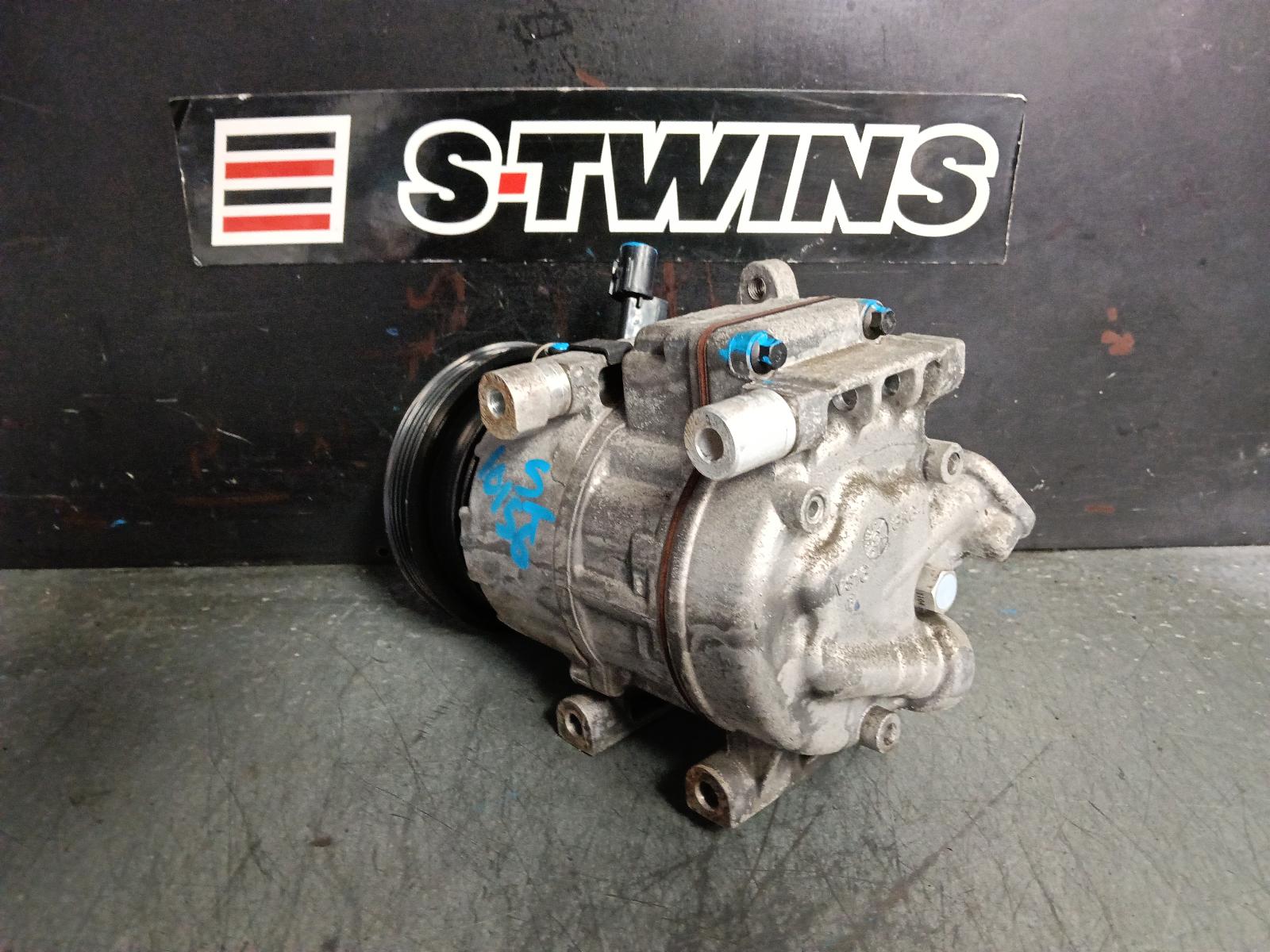 View Auto part A/C Compressor Hyundai I30 2011