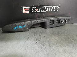 View Auto part Pwr Dr Wind Switch Hyundai I30 2011