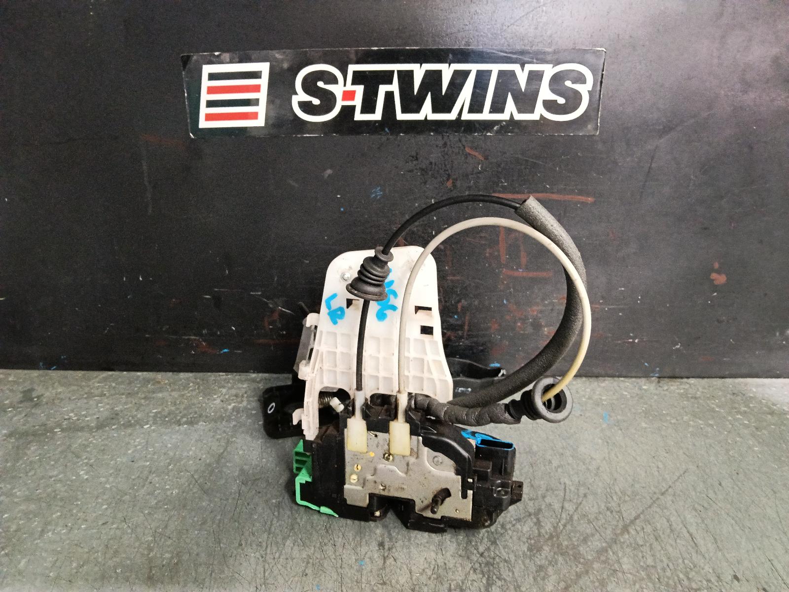 2011 Hyundai I30 Door/Boot/Gate Lock View Auto part Door/Boot/Gate Lock Hyundai I30 2011