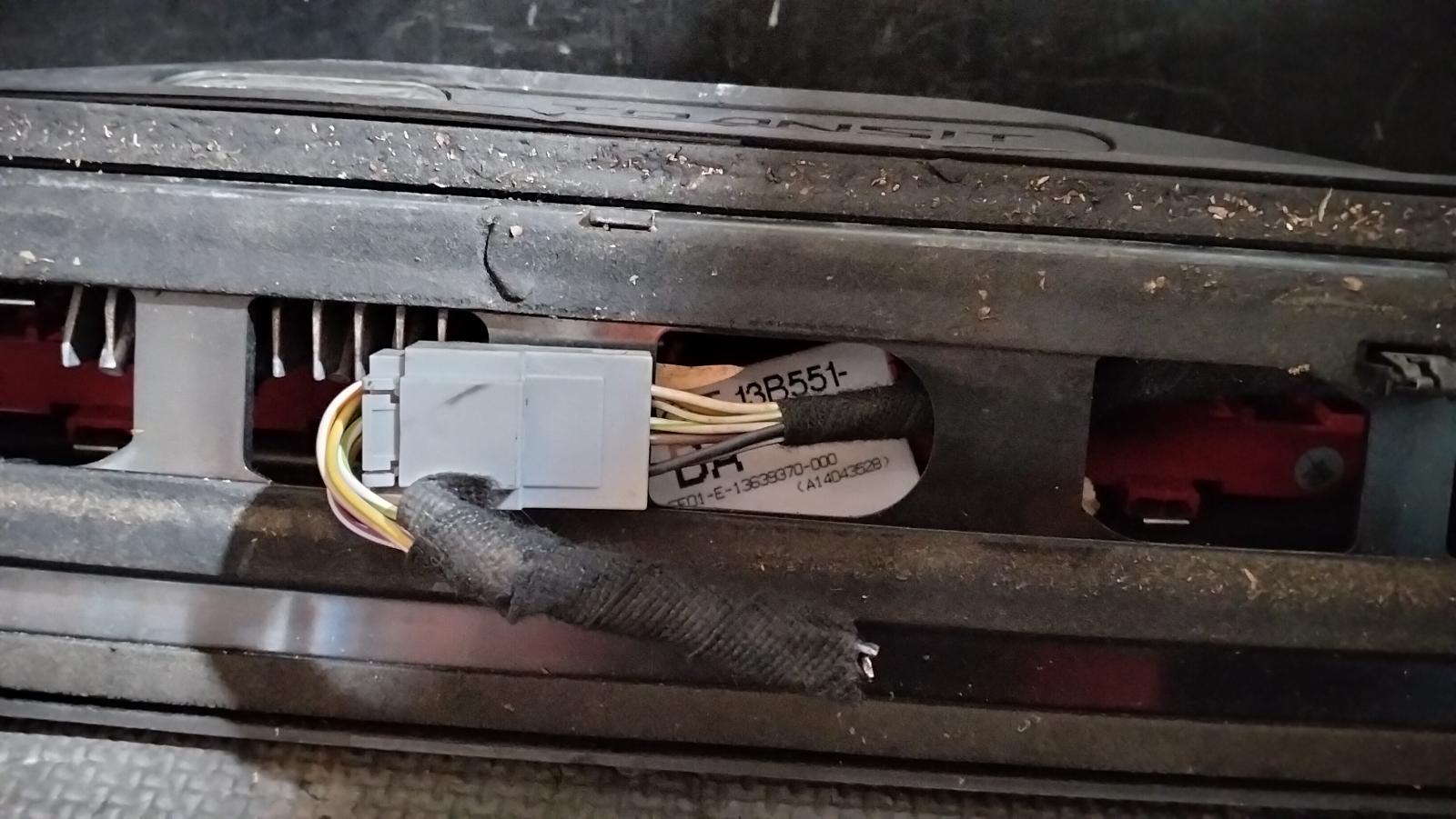 View Auto part High Level Stoplight Ford Transit 2020