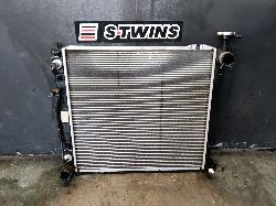 View Auto part Radiator Hyundai Santa Fe 2017