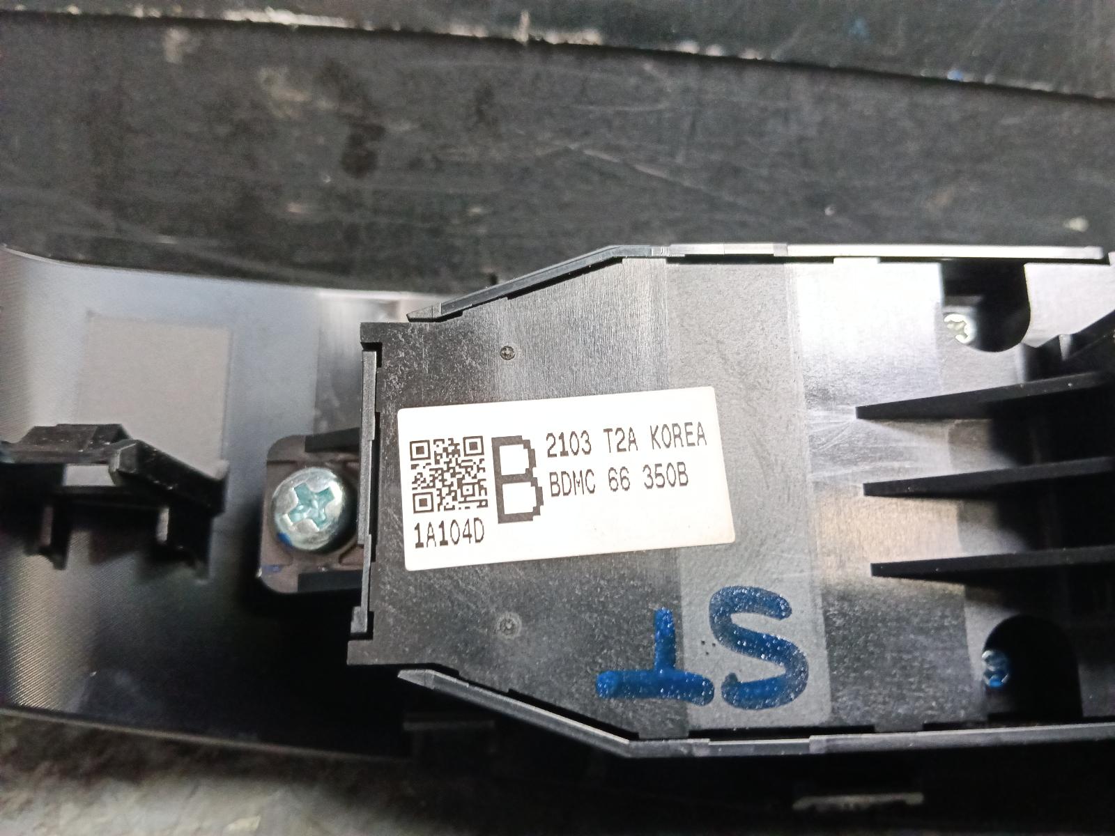 2022 Mazda Cx30 Pwr Dr Wind Switch View Auto part Pwr Dr Wind Switch Mazda Cx30 2022