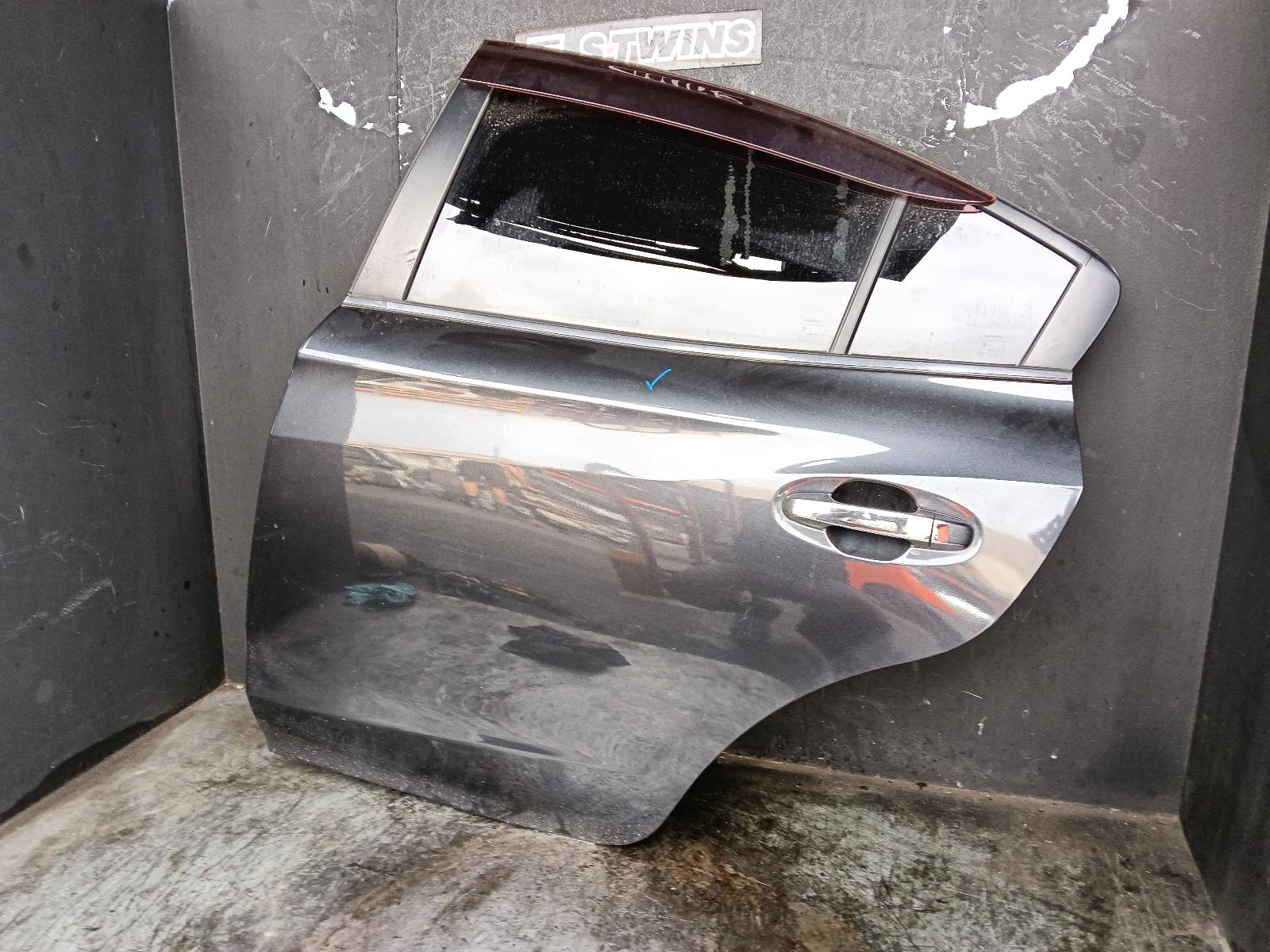View Auto part Left Rear Door/Sliding Subaru Impreza 2018