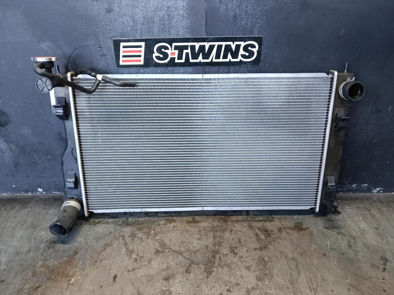 View Auto part Radiator Subaru Impreza 2018