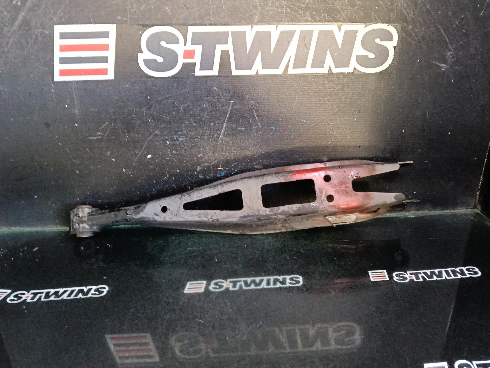 View Auto part Left Rear Trailing Arm Subaru Impreza 2018