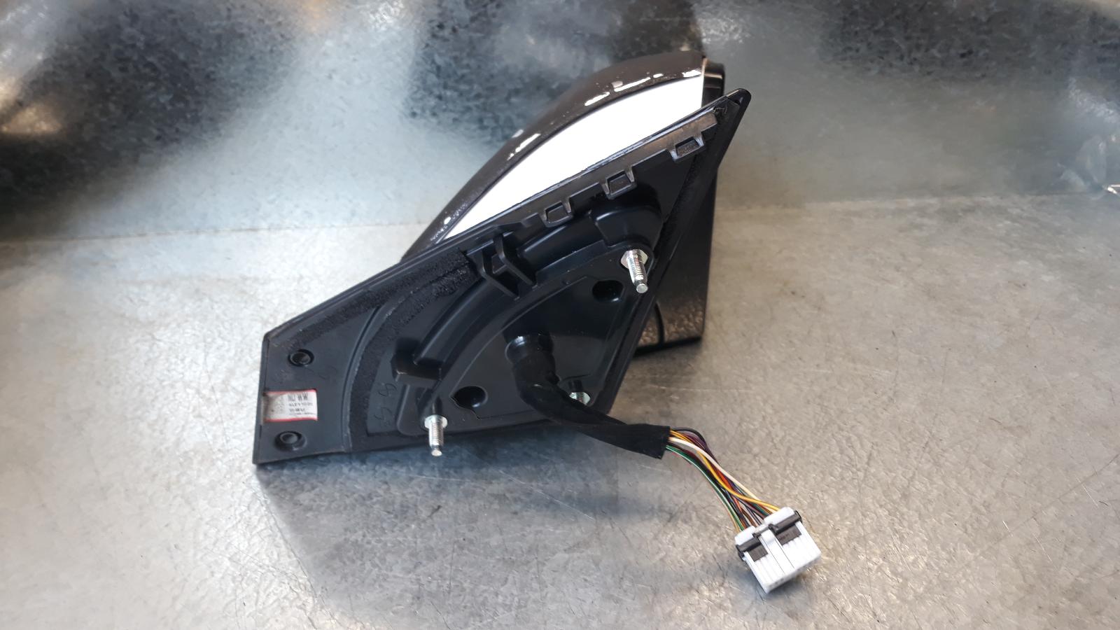 View Auto part Right Door Mirror Hyundai Sonata 2015