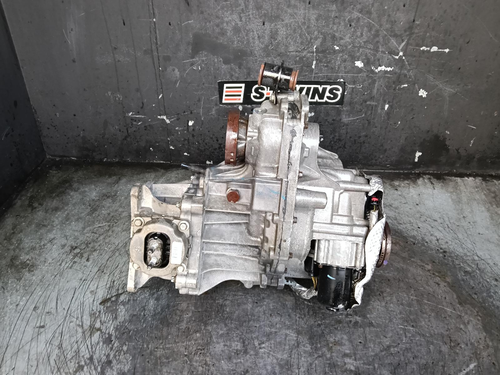 View Auto part Transfer Case Jeep Grandcherokee 2015
